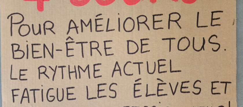 Rythmes scolaires : 80 personnes mobilisées en Mayenne pour la semaine de 4 jours dans les écoles publiques !